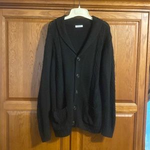 Coofandy Cardigan. Excellent condition. Can fit a Man or Woman.